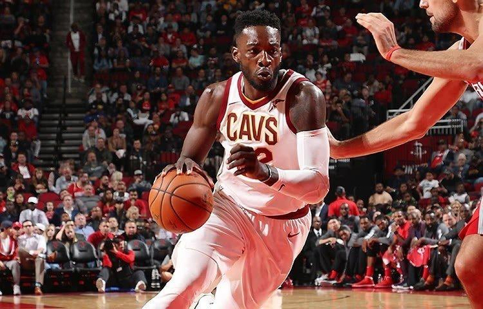 关于欧篮联赛程吃紧，克里夫兰骑士冲刺阶段调整名单，管理层满意，年轻球员得到机会的信息